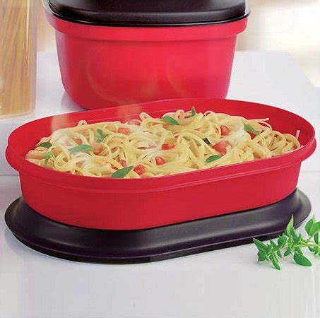 Multipla Tupperware 2,5 Litros Preto/vermelho .